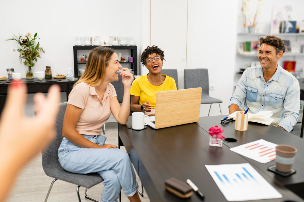 Des espaces partagés et une convivialité favorisant entraide et collaboration