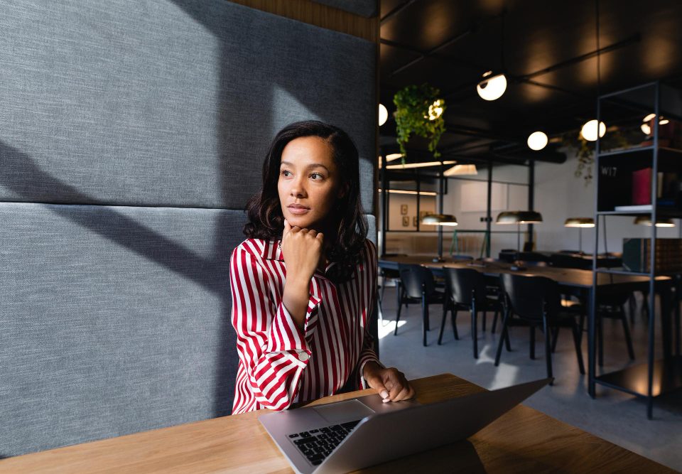 Pourquoi le coworking favorise le networking professionnel
